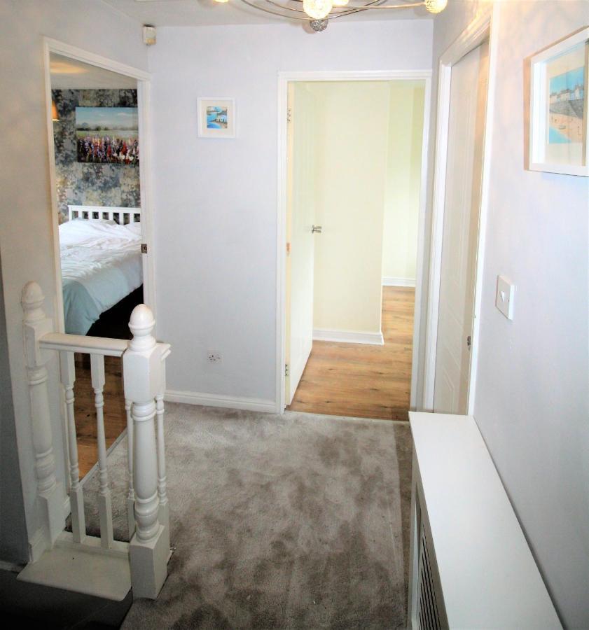Doncaster - Warmsworth - Great Customer Feedback - 3 Bed Detached House - Private Garden & Parking Plus Garage - Quiet Cul De Sac Location - Dog Friendly - Fast Wifi - Close To Motorway Access Екстер'єр фото